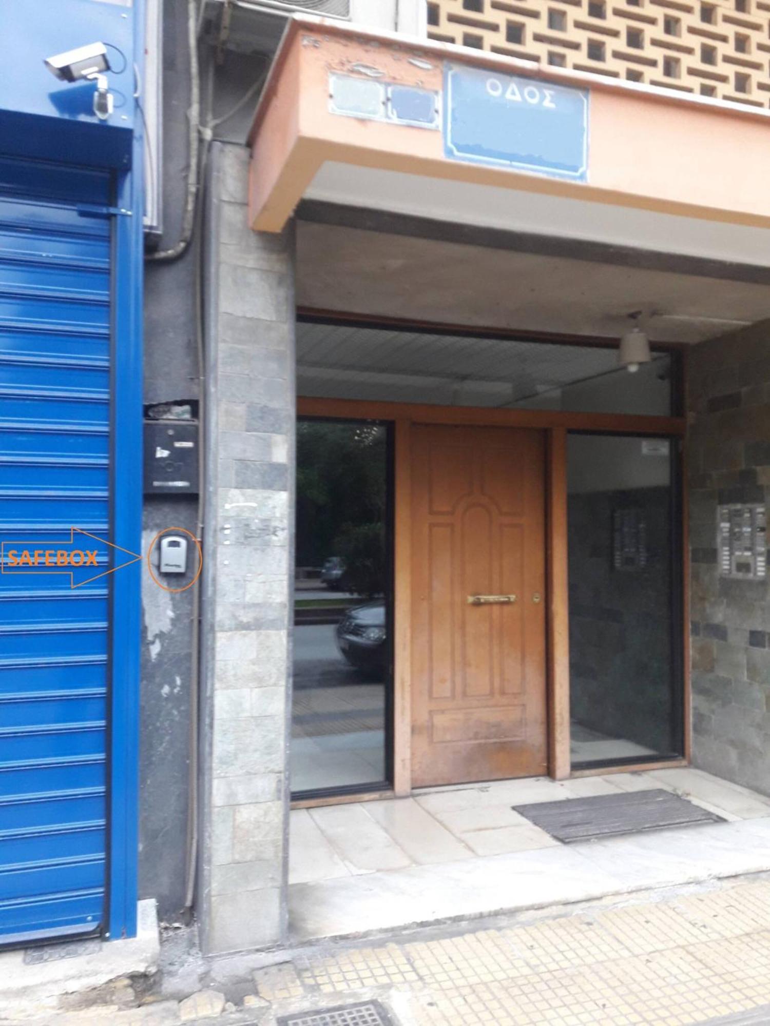 Kerameikos, A Lovely Apartment Athen Exterior foto