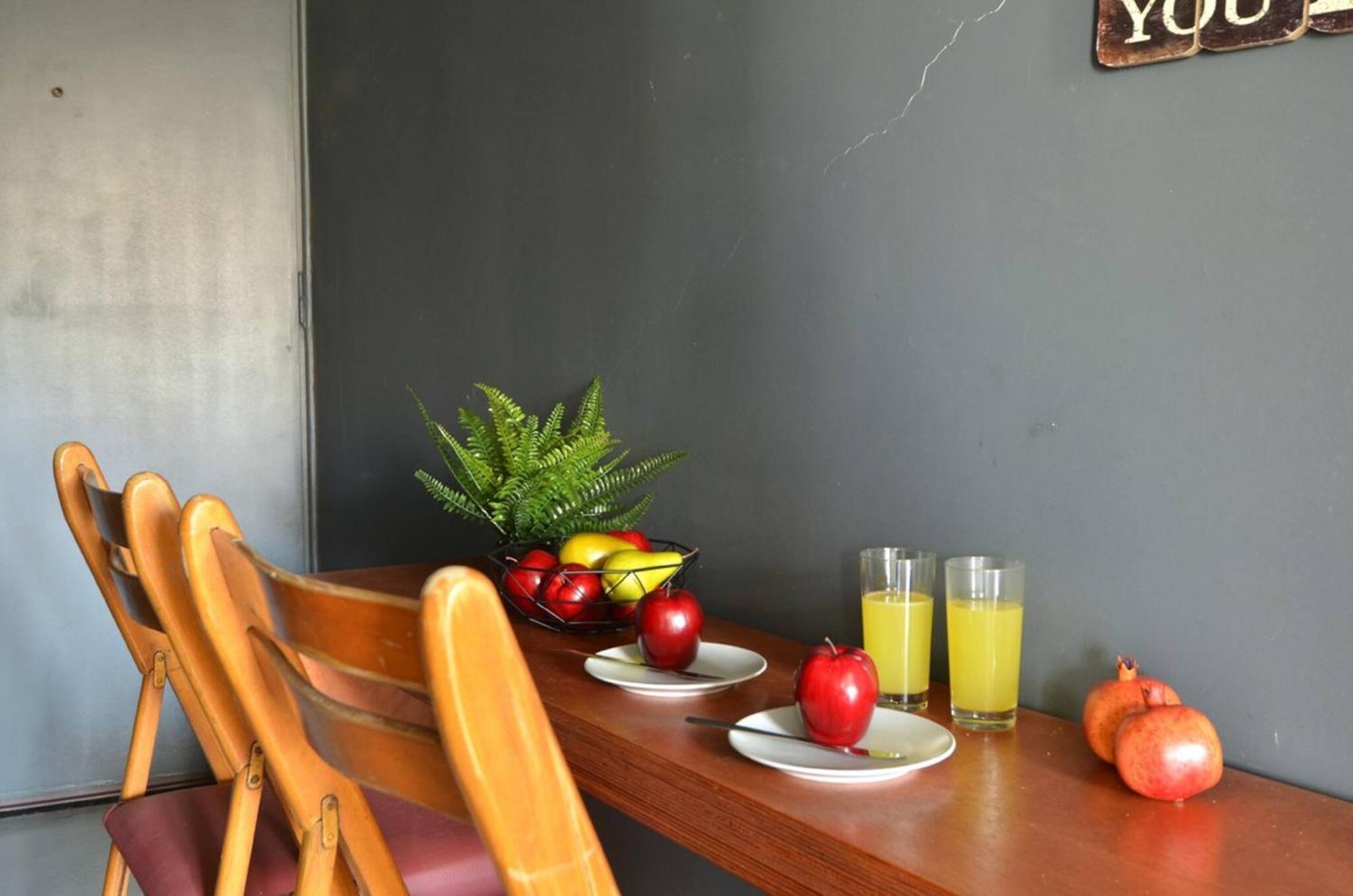 Kerameikos, A Lovely Apartment Athen Exterior foto